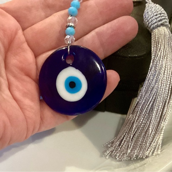🪬 Hamsa Evil Eye Bag Charm - Picture 5 of 5